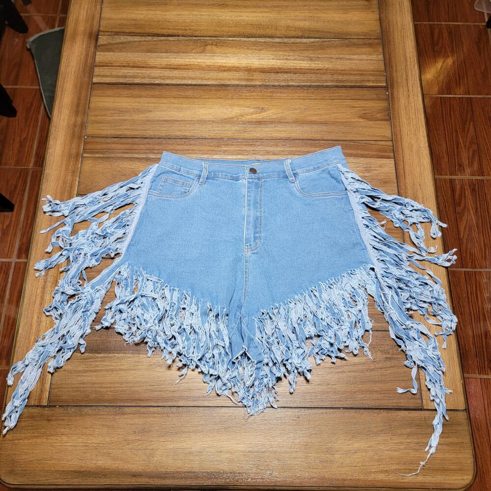 Daisy Stretch Denim Shorts w/ Side & Bottom Fringe - Size 1X NWT